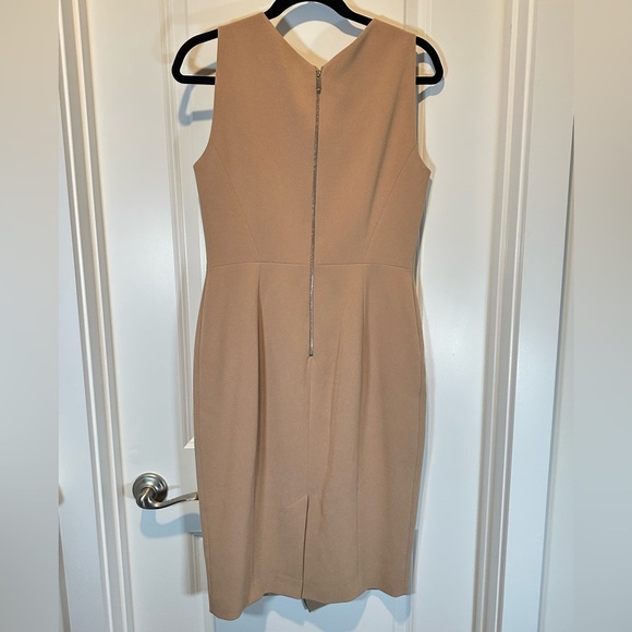 A131 Karen Millen Camel Sculpted Draped Sheath Dress | Size US 8 | Worn on TV! - Picture 5 of 11